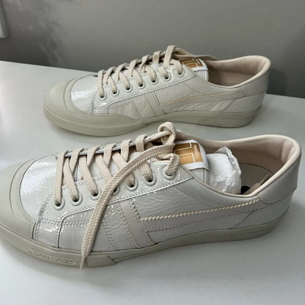 TOM FORD Crackled Shine Leather Low Top Sneakers